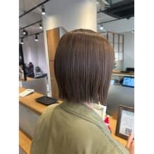 柔らかグレージュ【20代30代40代/髪質改善/縮毛矯正】