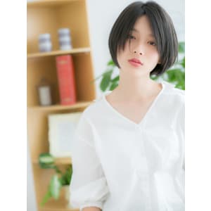 グレージュアッシュ×ショートミニボブ