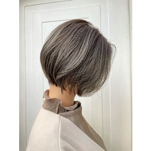 ショート/丸みショート/くびれショート#ニュアンスカラー - newi 調布【ネウィ チョウフ】掲載中