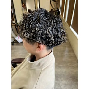 men's波まきパーマ - newi 調布【ネウィ チョウフ】掲載中