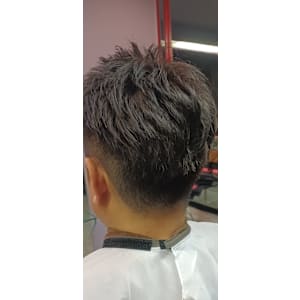 ツーブロック刈り上げ、白髪暈し - pm hair【ピーエムヘアー】掲載中