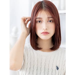 センターパート艶カラー切りっぱなしボブディ　ココアブラウン