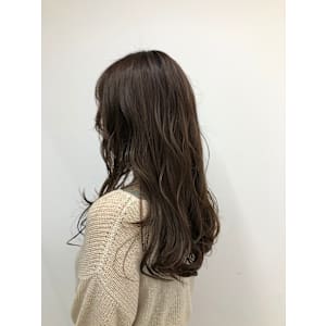 オリーブブラウン