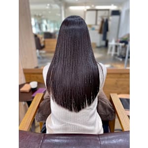 綺麗な艶髪スタイル　美髪ロングレイヤー　縮毛矯正 - 髪質改善 fiica【カミシツカイゼン フィーカ】掲載中