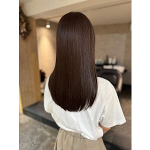 綺麗な艶髪スタイル　美髪ロングレイヤー　縮毛矯正