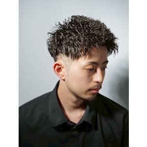 カジュアルなスキンフェードスタイル - HIRO GINZAヘアサロン仙台名掛丁店【ヒロギンザヘアサロン センダイナカケチョウテン】掲載中