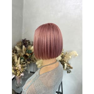 甘さと上品さのピンクベージュ