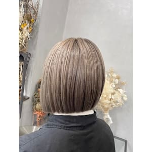 人気 No1ハイトーンボブ