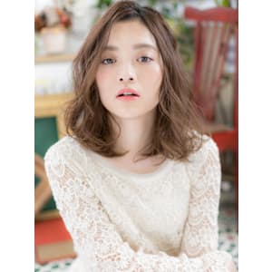 かきあげ前髪くすみベージュ抜け感ボブパーマ　ヘーゼルブラウン