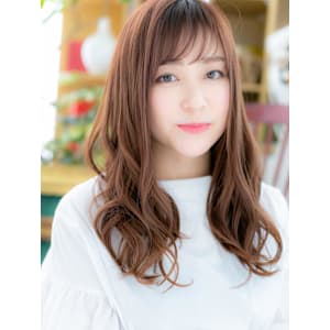 斜めバングピンクブラウン韓国風こなれヘア　ココアブラウン