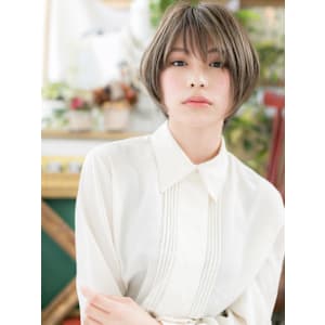 細めハイライト小顔ウルフマッシュショート　根本パーマ
