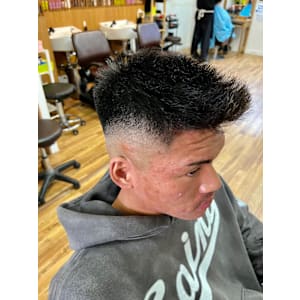 スキンフェードカット - hair studio Romeo【ロメオ】掲載中