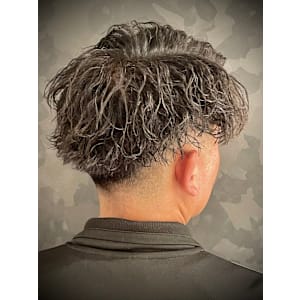 フェード×ツイストパーマ - ヒロ銀座バーバーショップ大阪本店【ヒロギンザ バーバーショップオオサカホンテン】掲載中