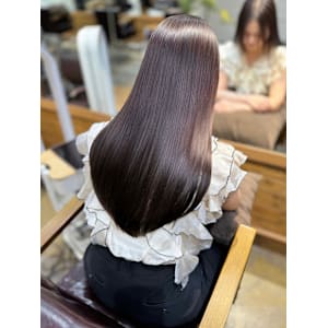 綺麗な艶髪スタイル　美髪ロングレイヤー　縮毛矯正