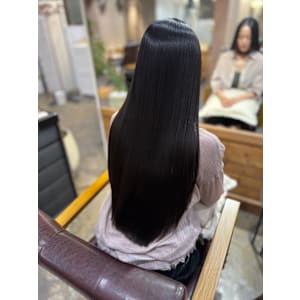 綺麗な艶髪スタイル　美髪ロングレイヤー　縮毛矯正 - 髪質改善 fiica【カミシツカイゼン フィーカ】掲載中