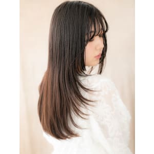 バタフライカット黒髪前下がり顔周りレイヤーロング30代40代 - mod's hair【モッズヘア】越谷/越谷西口店【モッズヘア コシガヤ コシガヤニシグチテン】掲載中