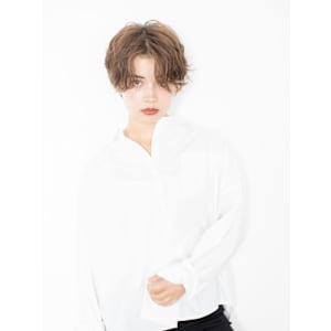 フェミニンショート