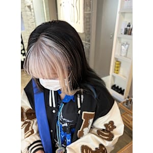 派手髪・ハイトーンカラー・デザインカラー・ブリーチ専門美容室