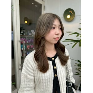 【ふみ】20代30代/オリーブブラウン/韓国風レイヤー