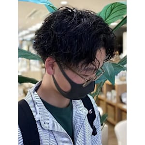 メンズパーマ波巻きツイストスパイラル刈り上げセンターパート