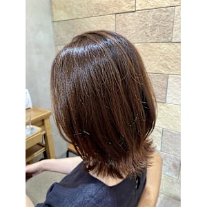 外ハネレイヤースタイル