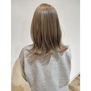 フォギーベージュ