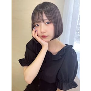 ミニボブ　愛されボブ　前髪あり　内巻きボブ　韓国ヘア　透明感