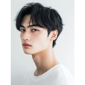 センターパート ツーブロック 眉毛カット 韓国 ヘッドスパ