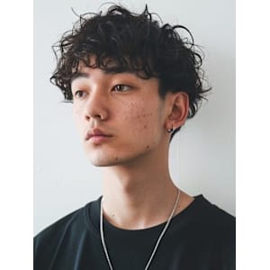 ツイストスパイラルパーマ ツーブロック マッシュ 20代