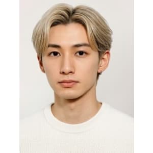 ブリーチ ハイトーン センターパート ツーブロック ブロンド