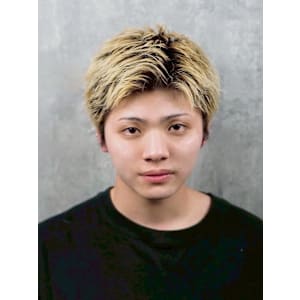 HIRO GINZA仙台名掛丁店×スパイキーショート