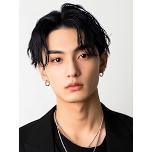 センターパート ツイストスパイラルパーマ 束感 ツーブロック