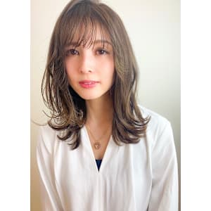 綺麗な艶髪ミディアムスタイル　 - 髪質改善 fiica【カミシツカイゼン フィーカ】掲載中