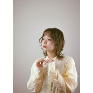 大人レイヤー/ショートレイヤースタイル/顔まわりレイヤー