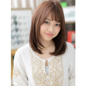 暖色系カラー大人かわいい内巻きワンカール　ヘーゼルブラウン