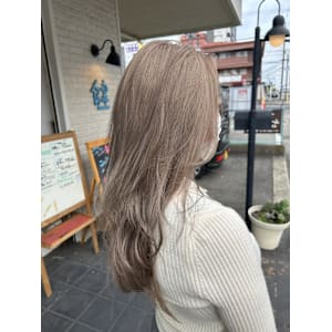 ミルクティーベージュ