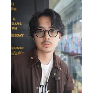 センターパート無造作ニュアンスマッシュ