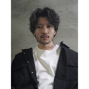 波巻スパイラルパーマツイストスパイラルパーマ無造作ヘア