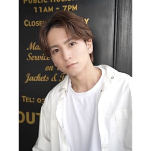 ニュアンスセンターパートフェザーパーマ毛流れセンターパート