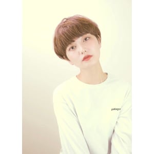 大人マッシュヘアスタイル