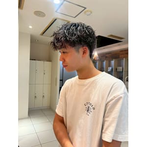 刈り上げマッシュパーマ