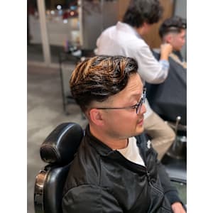 コームオーバー - @110 BARBER SHOP CONTINENTAL【ワンワンオー バーバー ショップ コンチネンタル】掲載中