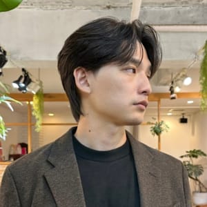 大人のシースルーセンターパート - Hair Salon Mimosa Works【ヘアサロンミモザワークス】掲載中