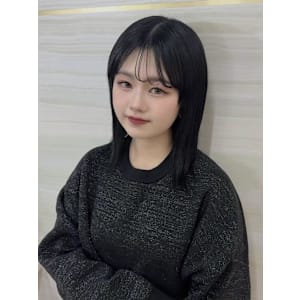 《鈴木茉奈》ブルーブラック/髪質改善トリートメント - elu by lovis【エル バイ ラビス】掲載中