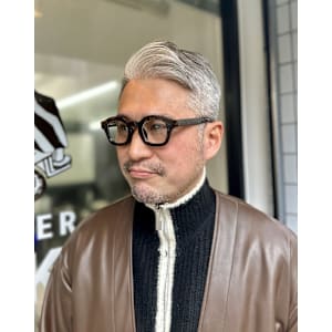 ビジネスサイドパート - BARBER MIKI【バーバーミキ】掲載中