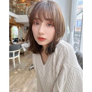 ブリーチなしダブルカラーシルキーベージュミディアム鎖骨ミディ