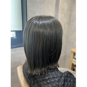 アッシュグレイカラー - 半個室型美容室 Sourire 姪浜店【ハンコシツガタビヨウシツスーリールメイノハマテン】掲載中
