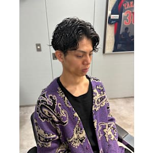 ナチュラルセンターパート波巻きパーマニュアンスパーマ/渋谷