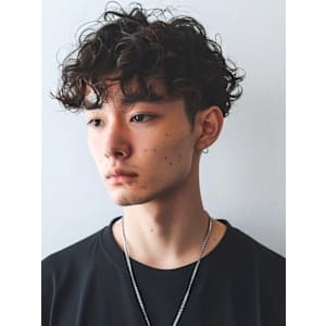 ツイストスパイラルパーマ マッシュパーマ 束感 眉毛カット