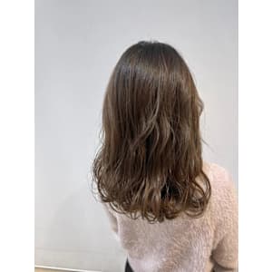 ブリーチ無し⭐︎オリーブベージュ - Ash 八王子店【アッシュハチオウジテン】掲載中